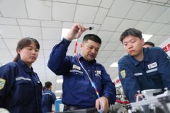 福建结合石化：师带徒里的匠心传承取价值暗码